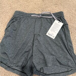 Lululemon Athletica Green Athletic Shorts with Elastic Waistband soft jersey